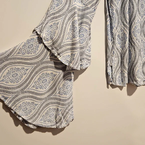 LOVESTITCH Blue white graphics tassel drawstring neckline Tiered Bell Sleeves Md - Picture 2 of 8